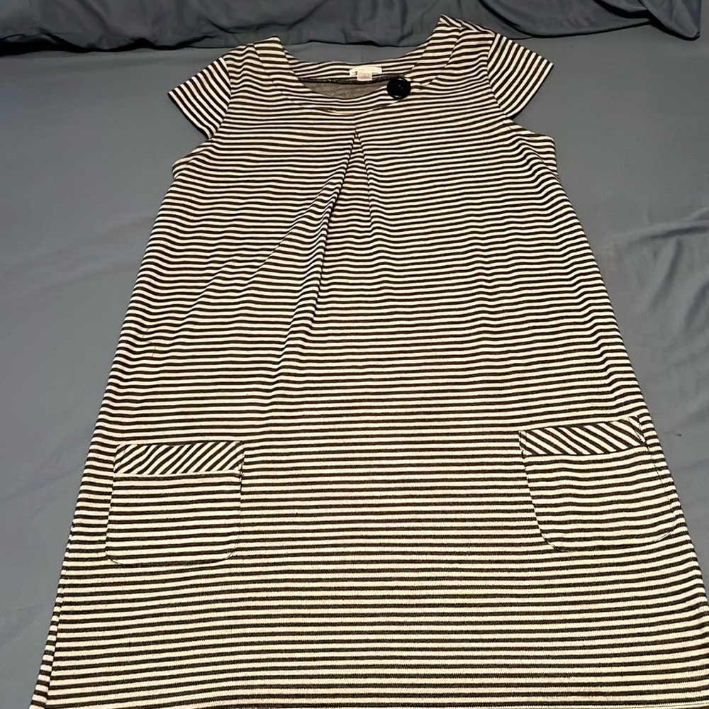 Cute striped buttoned dress